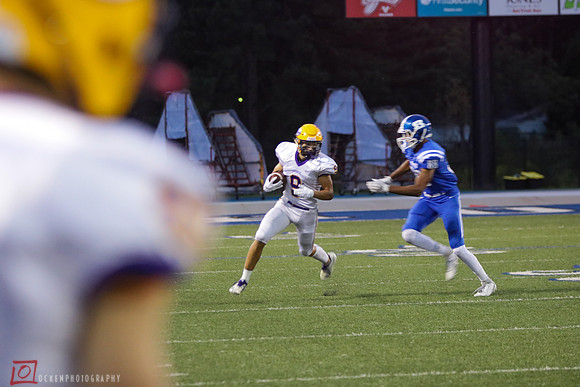 CHSFOOTBALL-1121